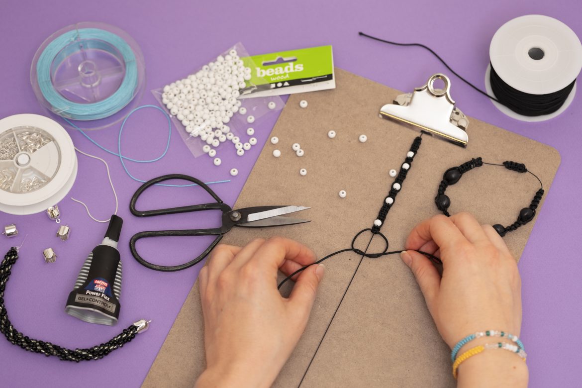 DIY smycken: Lär dig att knyta dina egna smycken