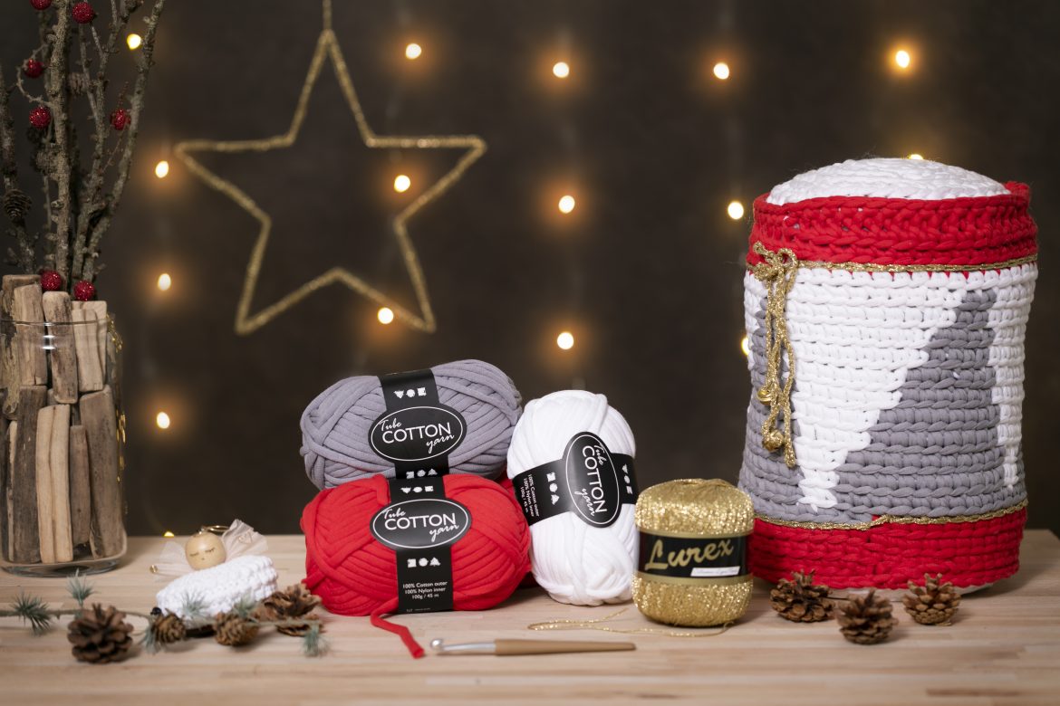 Fördjupa dig i virkade och stickade juldekorationer